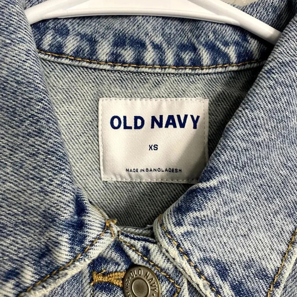 Old Navy Classic Ripped Non-Stretch Jean Jacket for Women 736440 - Picture 3 of 5